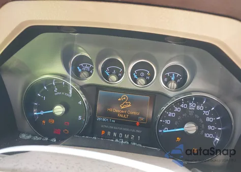 2014 Ford F-250 Lariat z USA, uszkodzony, nr VIN 1FT7W2BT6EEB61110